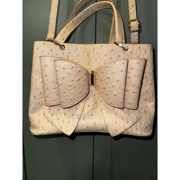 Grossi Bowtie Purse in faux ostrich leather - Picture 1 of 11